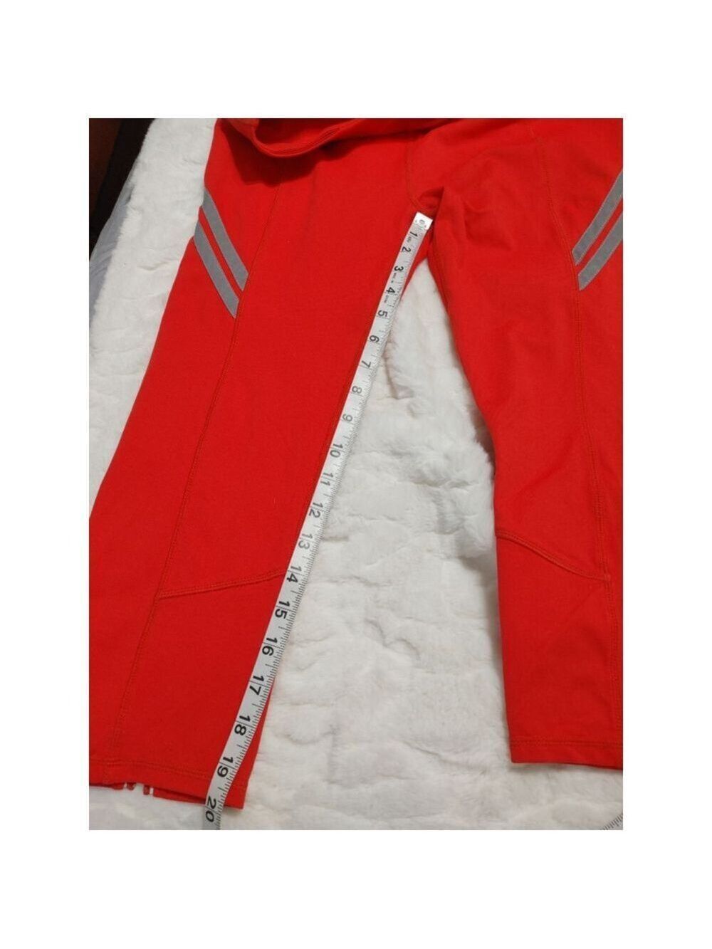 Women's Fabletics Cherry Red Capri Zip Leggings L with Night Reflective Stripes - Picture 5 of 7